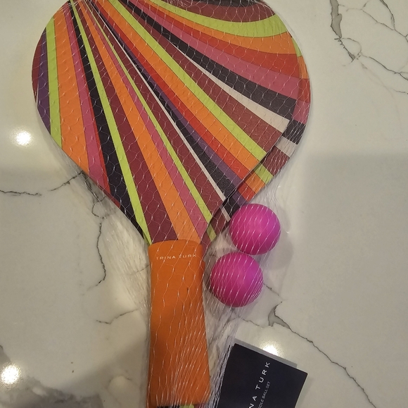 Trina Turk Paddle Ball Set NWT - Picture 3 of 3